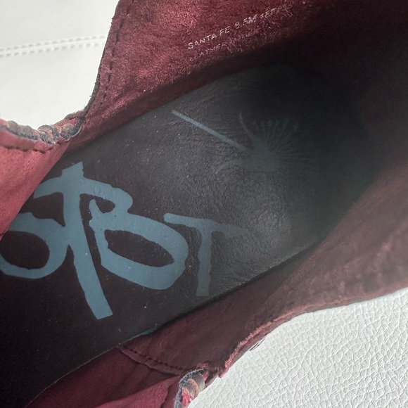 OTBT Santa Fe New Red booties size 8.5 - Picture 9 of 11